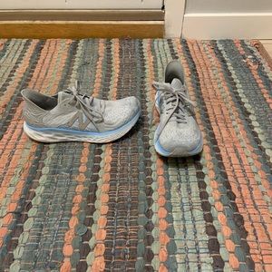 New balance 1080 sz8.5
